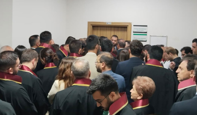 CHP Kurultay Davası Ertelendi: Tedbir Talebi Reddedildi