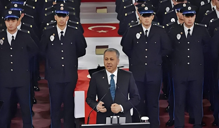 Bakan Yerlikaya, polis atama yönetmeliğinde değişiklikleri duyurdu