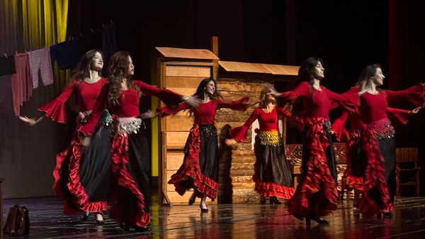 Bursa’da “Deli Ayten” tiyatro oyunu sahnelendi